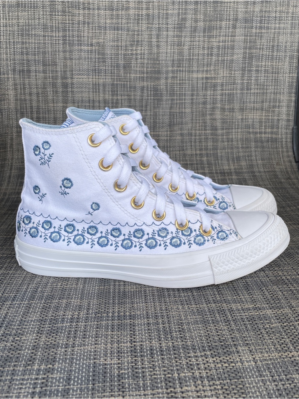 Converse All Star Blue 'Free Spirit Florals' High-Top Sneakers women’s size 6